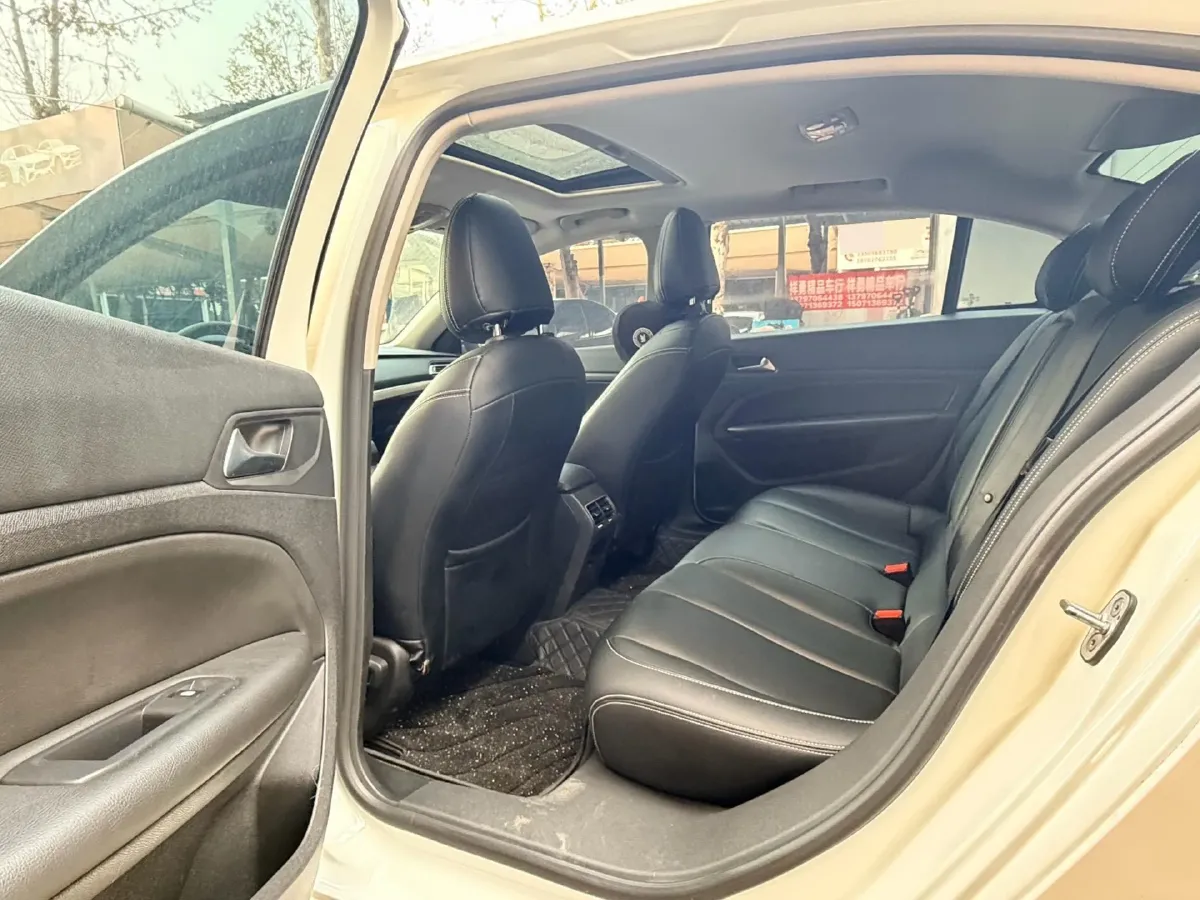 2025 BYD Qin Plus 1.5L 101HP L4 E-CVT PHEV 7.68KWH,autocango,china used car exporter,china ev exporter,chinese used car exporter,chinese used ev exporter