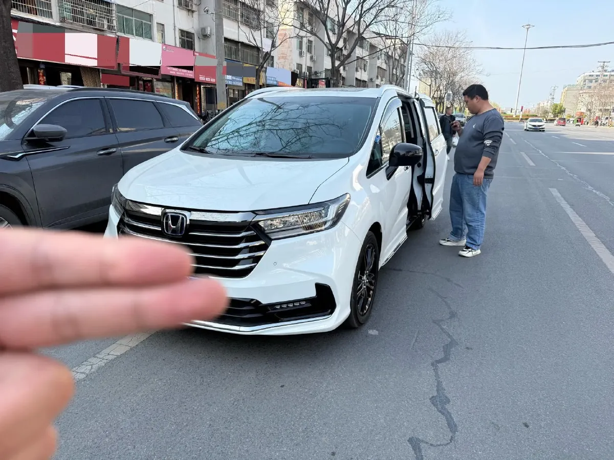 2024 Honda Odyssey 2.0L 146HP L4 E-CVT Hybrid,autocango,china used car exporter,china ev exporter,chinese used car exporter,chinese used ev exporter
