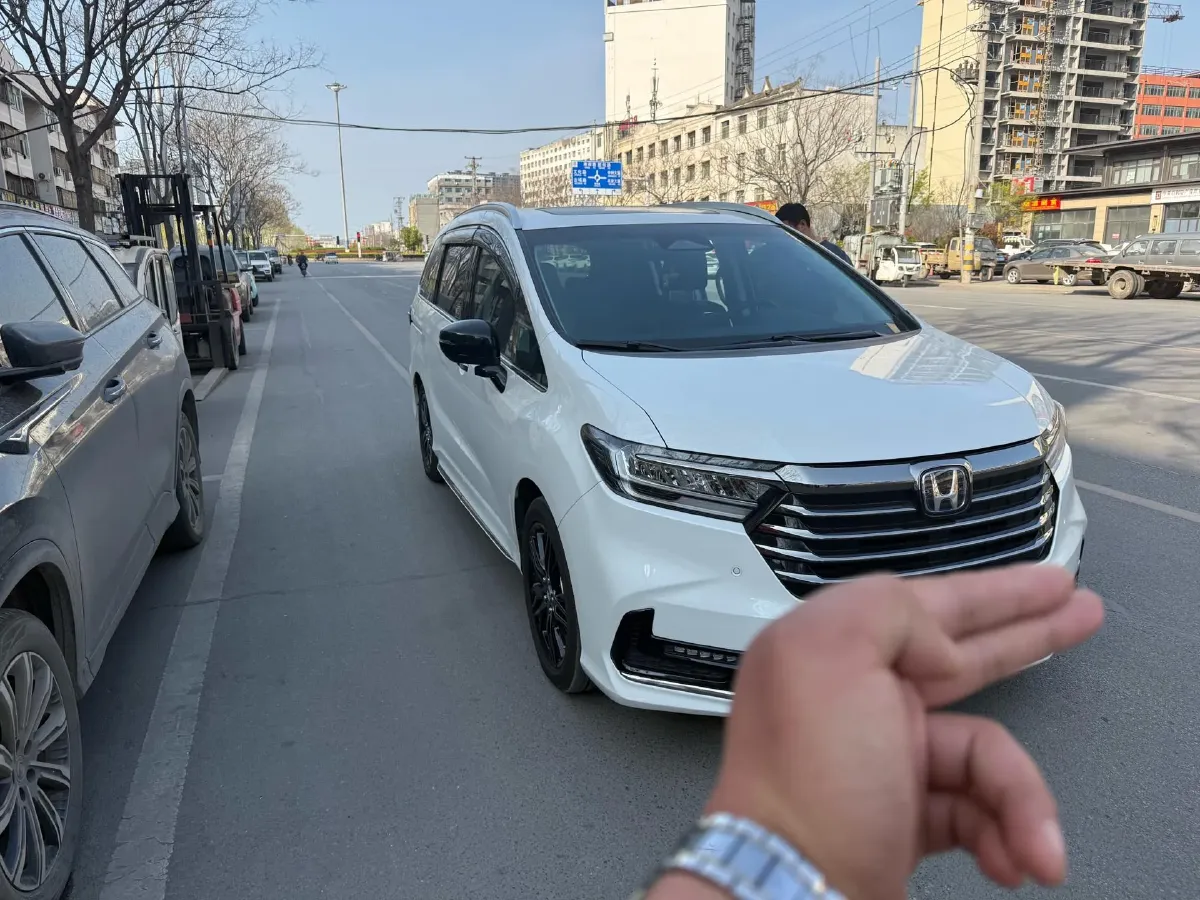 2024 Honda Odyssey 2.0L 146HP L4 E-CVT Hybrid,autocango,china used car exporter,china ev exporter,chinese used car exporter,chinese used ev exporter