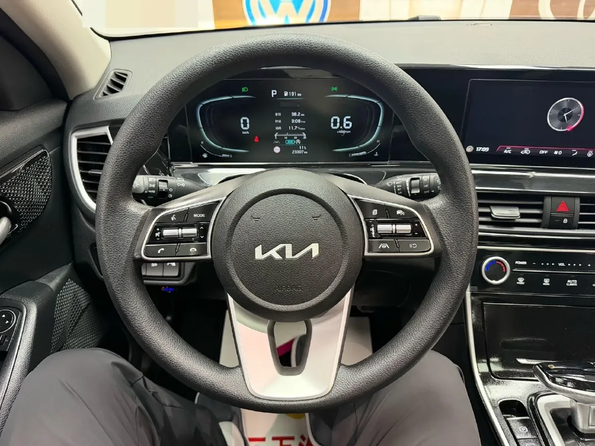 2023 Kia Seltos 1.5L 115HP L4 CVT,autocango,china used car exporter,china ev exporter,chinese used car exporter,chinese used ev exporter