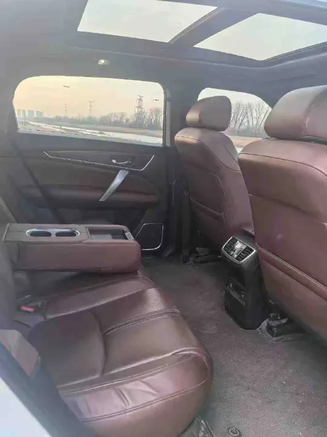 2020 Honda UR-V 2.0T 272HP L4 9AT,autocango,china used car exporter,china ev exporter,chinese used car exporter,chinese used ev exporter