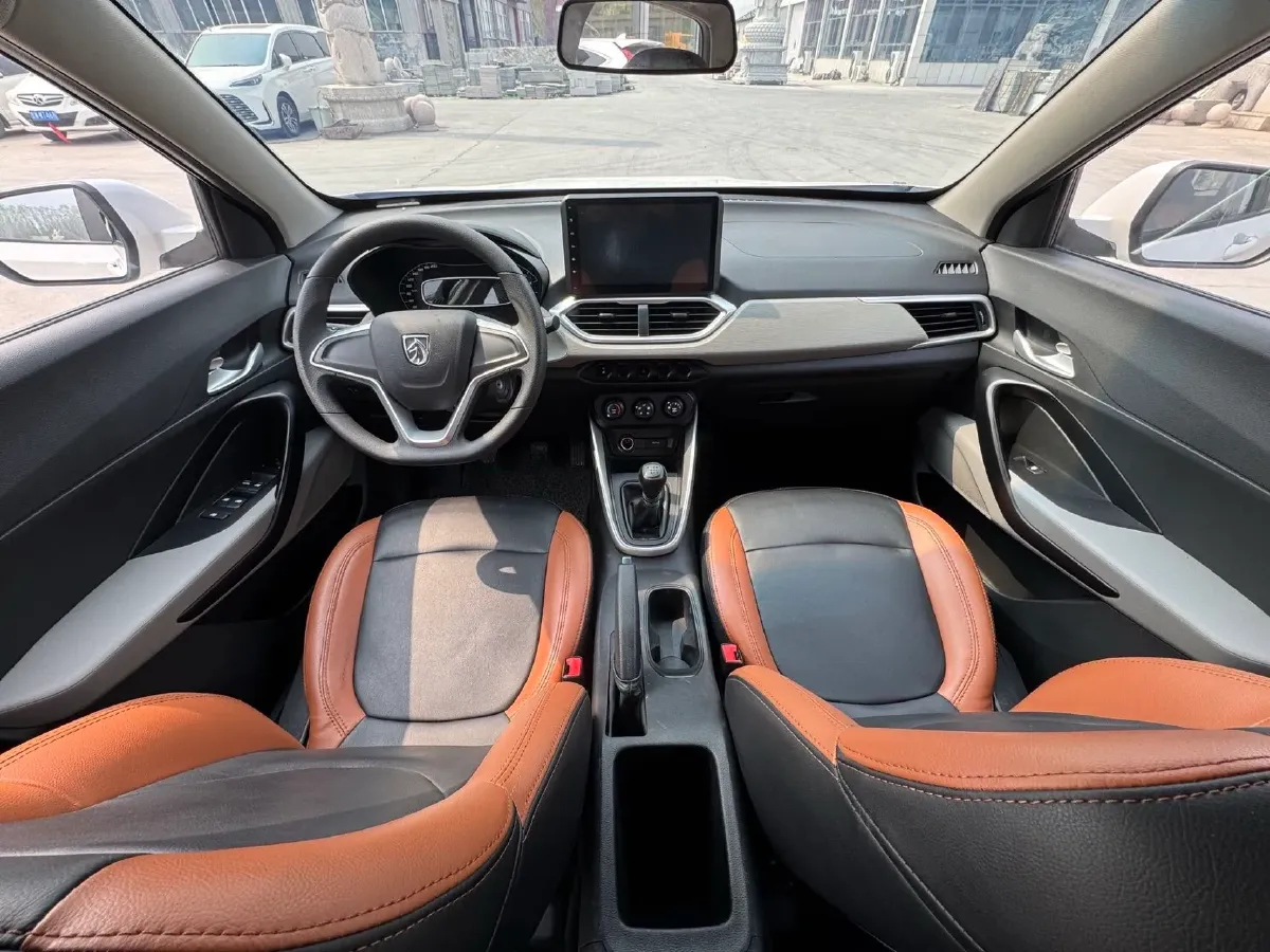 2017 BaoJun 510 1.5L 112HP L4 6MT,autocango,china used car exporter,china ev exporter,chinese used car exporter,chinese used ev exporter