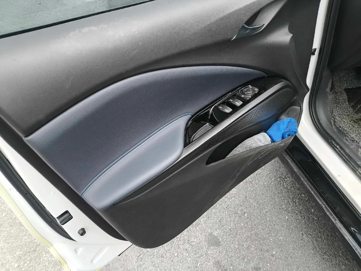 2024 Buick Velite 6 BEV 50.3KWH,autocango,china used car exporter,china ev exporter,chinese used car exporter,chinese used ev exporter