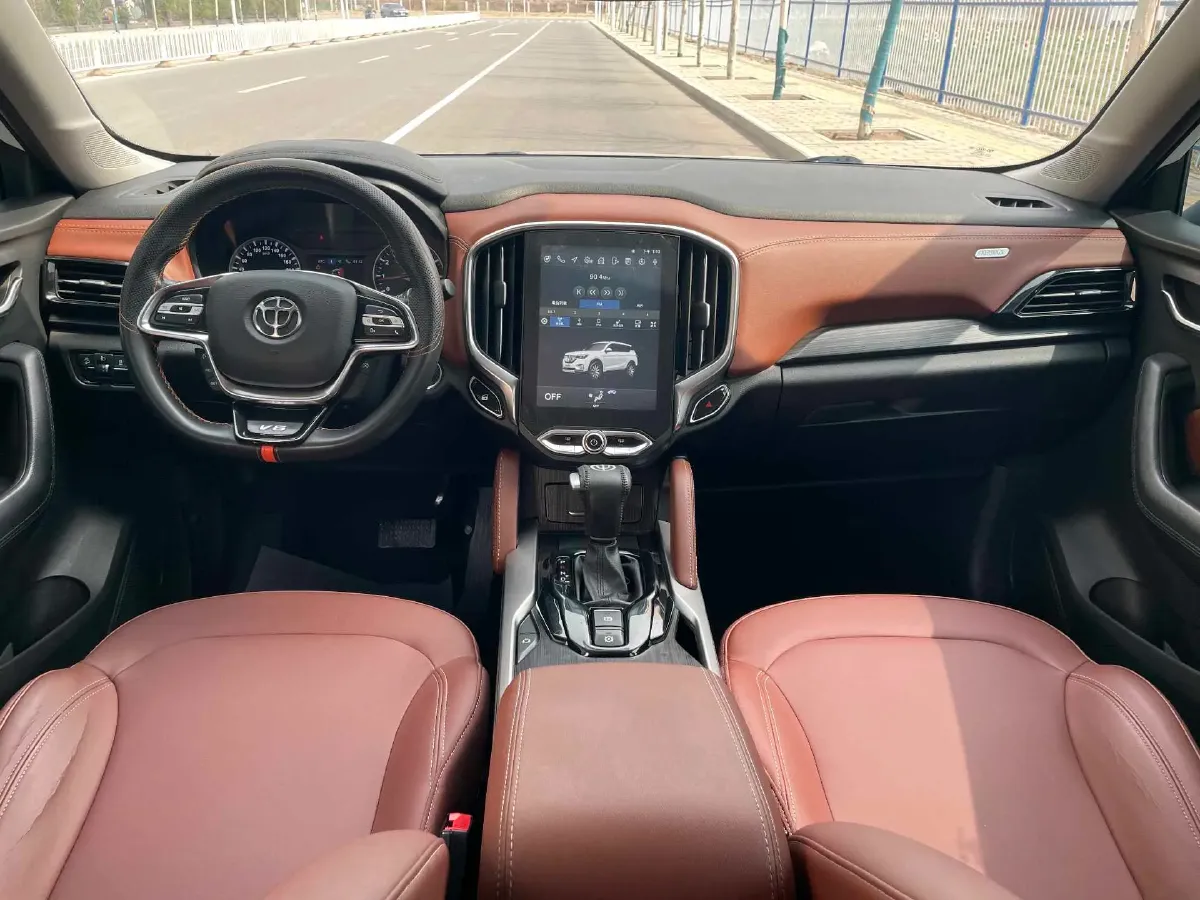 2018 Brilliance Auto V6 1.5T 150HP L4 7DCT,autocango,china used car exporter,china ev exporter,chinese used car exporter,chinese used ev exporter