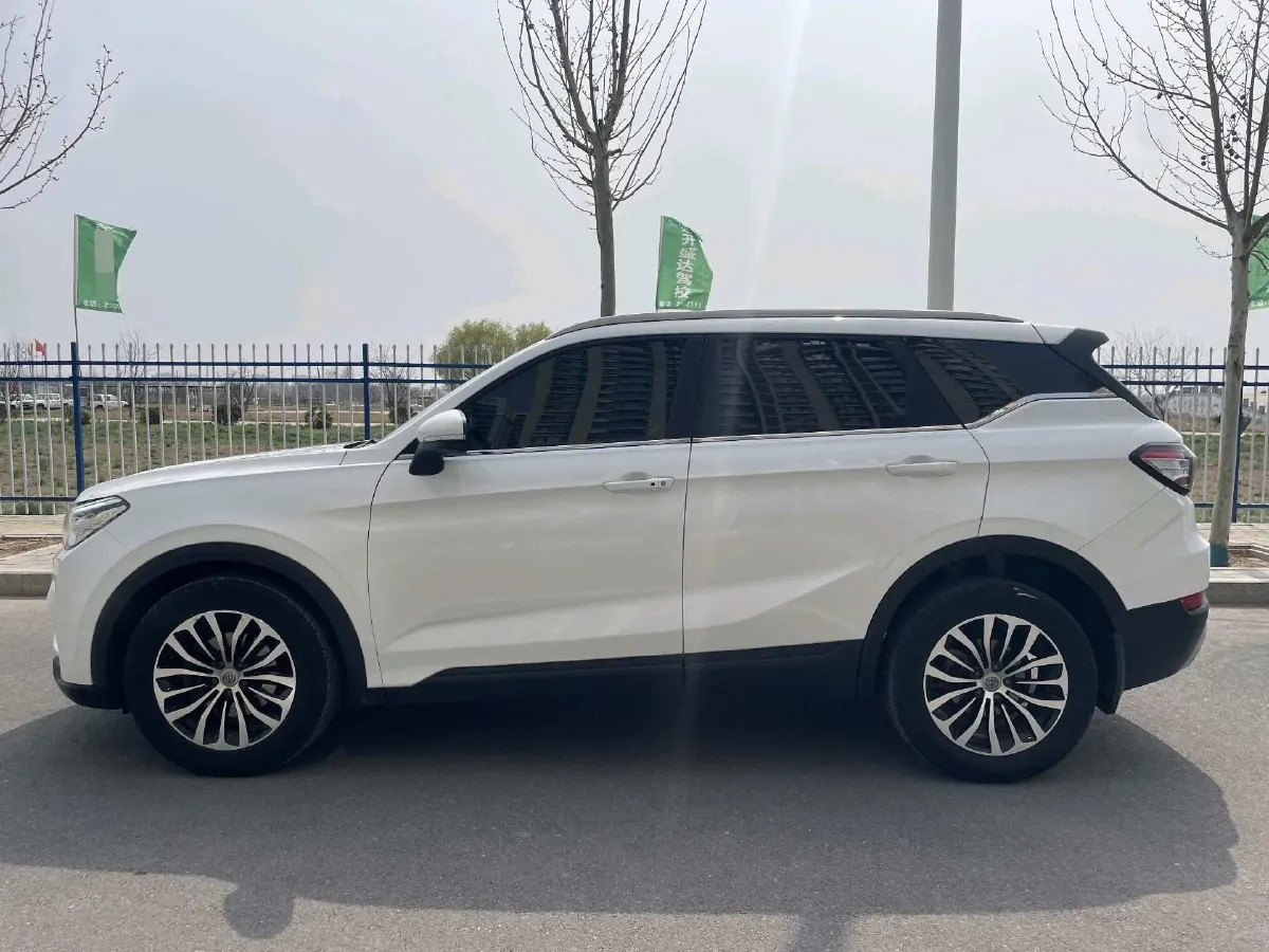 2018 Brilliance Auto V6 1.5T 150HP L4 7DCT,autocango,china used car exporter,china ev exporter,chinese used car exporter,chinese used ev exporter