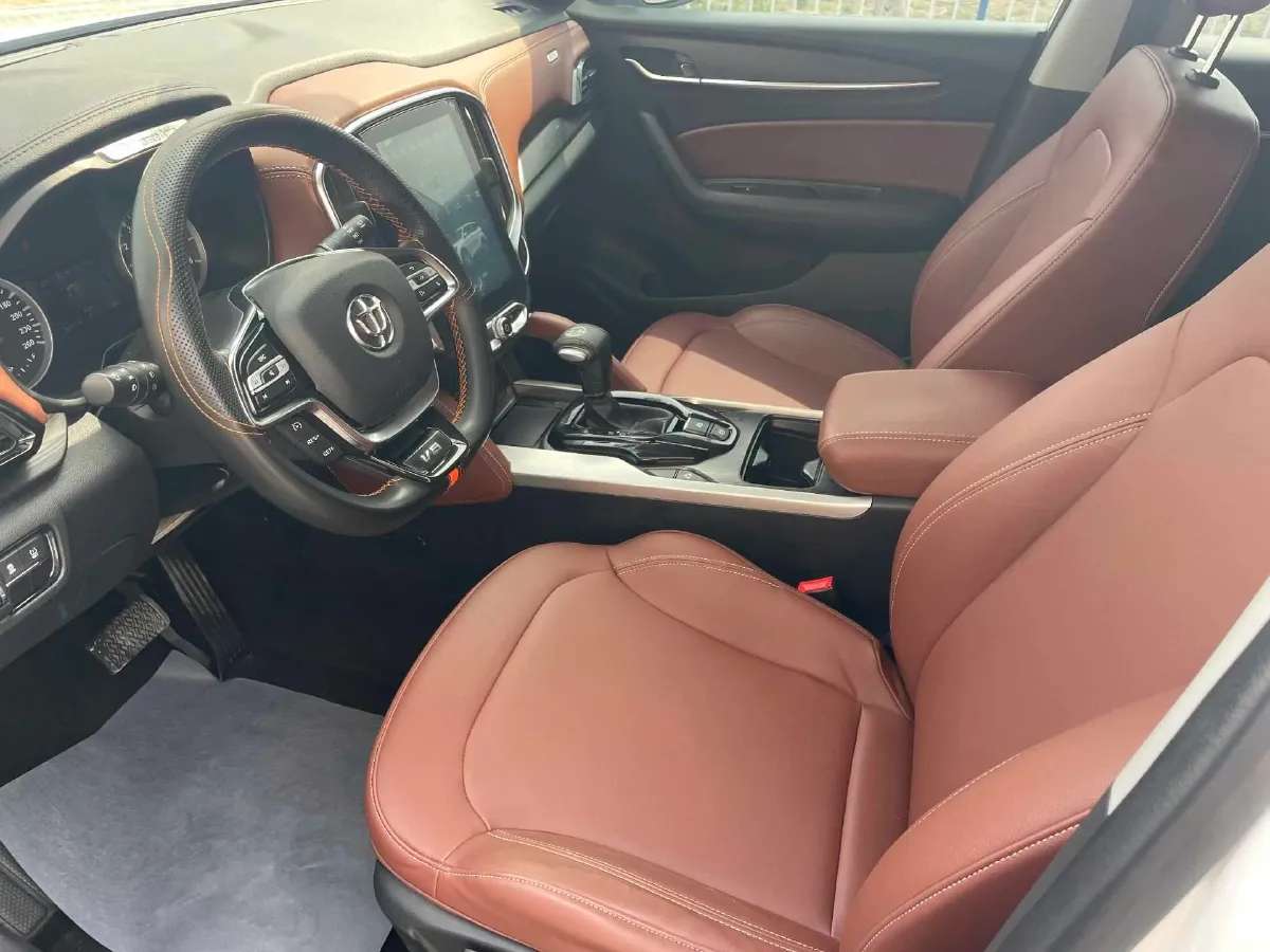 2018 Brilliance Auto V6 1.5T 150HP L4 7DCT,autocango,china used car exporter,china ev exporter,chinese used car exporter,chinese used ev exporter