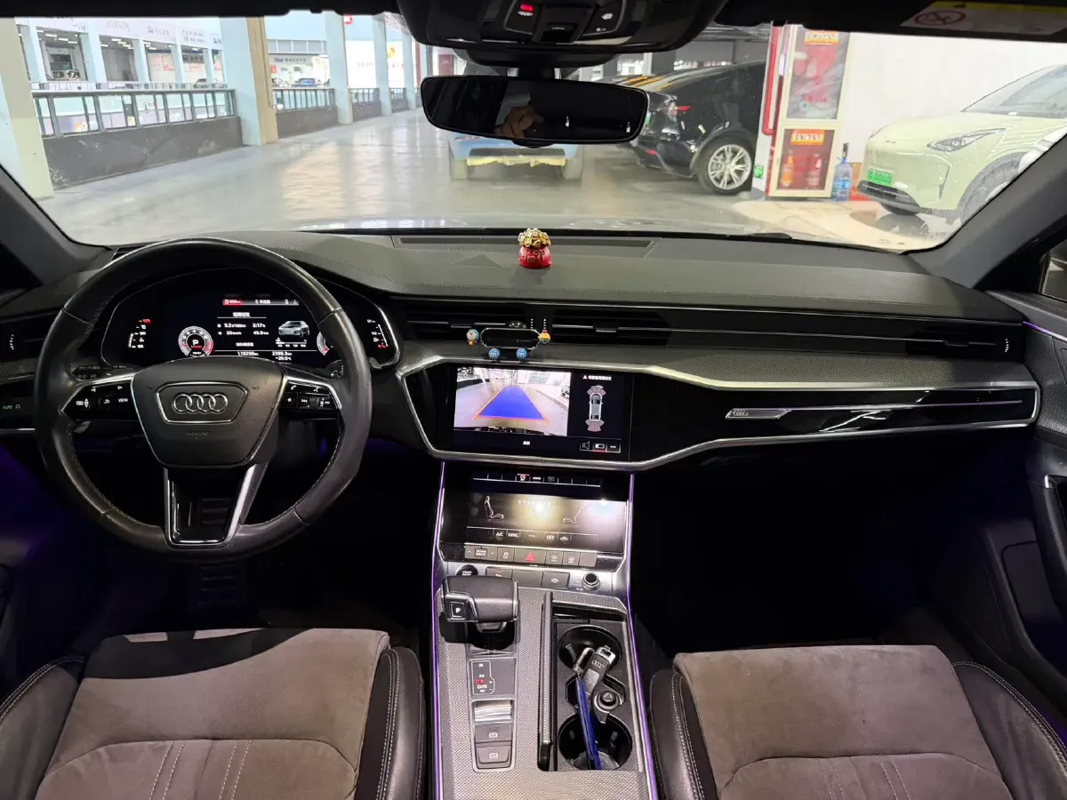 2022 Audi A6L 2.0T 190HP L4 7DCT,autocango,china used car exporter,china ev exporter,chinese used car exporter,chinese used ev exporter