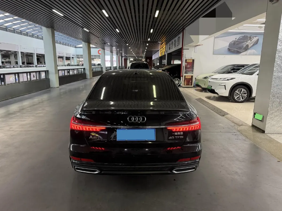 2022 Audi A6L 2.0T 190HP L4 7DCT,autocango,china used car exporter,china ev exporter,chinese used car exporter,chinese used ev exporter