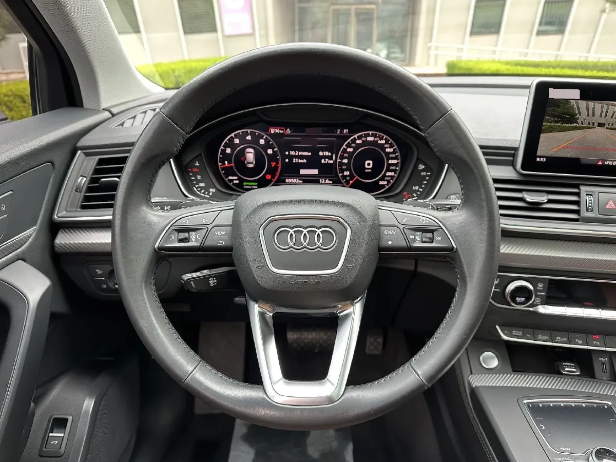 2020 Audi Q5L 2.0T 252HP L4 7DCT,autocango,china used car exporter,china ev exporter,chinese used car exporter,chinese used ev exporter
