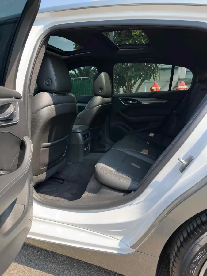 2022 Cadillac CT5 2.0T 237HP L4 10AT,autocango,china used car exporter,china ev exporter,chinese used car exporter,chinese used ev exporter