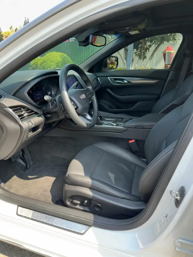 2022 Cadillac CT5 2.0T 237HP L4 10AT,autocango,china used car exporter,china ev exporter,chinese used car exporter,chinese used ev exporter