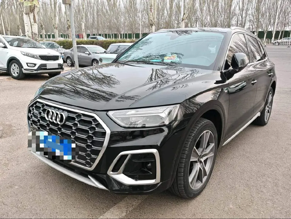 2022 Audi Q5L 2.0T 190HP L4 7DCT,autocango,china used car exporter,china ev exporter,chinese used car exporter,chinese used ev exporter