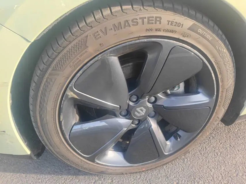 2022 Leapmotor C01 BEV 78.54KWH,autocango,china used car exporter,china ev exporter,chinese used car exporter,chinese used ev exporter