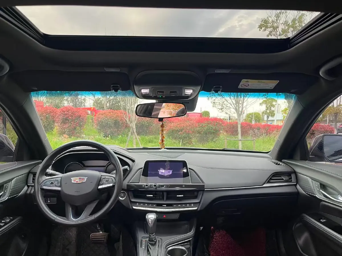 2021 Cadillac CT4 2.0T 237HP L4 8AT,autocango,china used car exporter,china ev exporter,chinese used car exporter,chinese used ev exporter