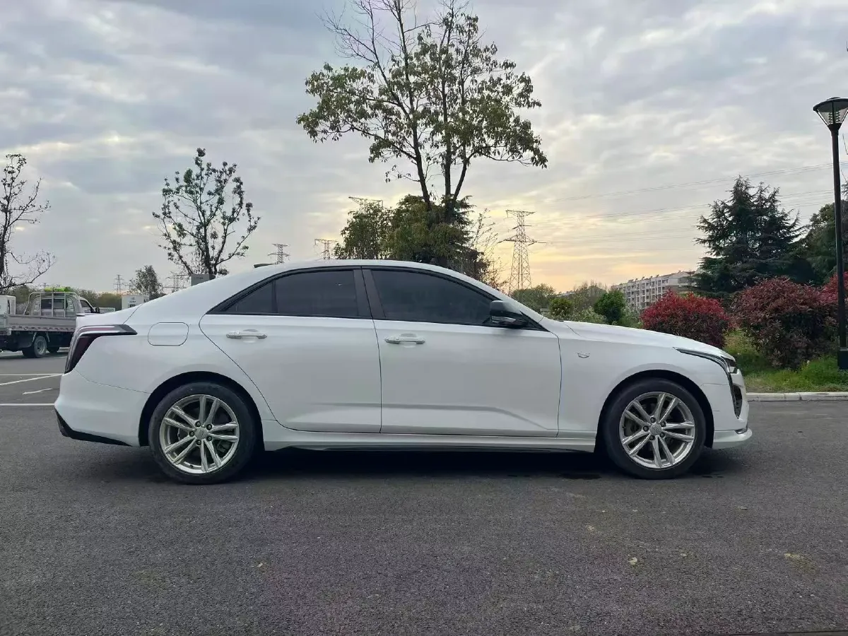 2021 Cadillac CT4 2.0T 237HP L4 8AT,autocango,china used car exporter,china ev exporter,chinese used car exporter,chinese used ev exporter