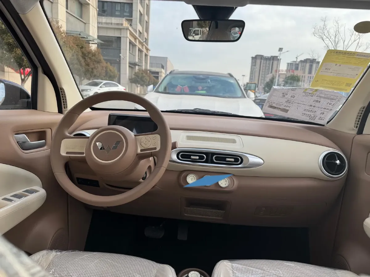 2025 WuLing HongGuang MINI EV BEV 16.2KWH,autocango,china used car exporter,china ev exporter,chinese used car exporter,chinese used ev exporter