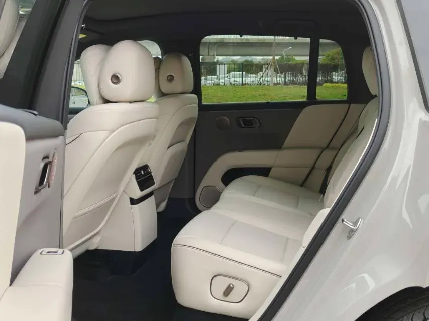 2025 Li i6 BEV,autocango,china used car exporter,china ev exporter,chinese used car exporter,chinese used ev exporter