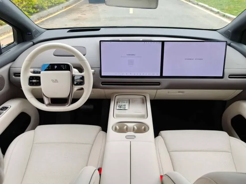 2025 Li i6 BEV,autocango,china used car exporter,china ev exporter,chinese used car exporter,chinese used ev exporter