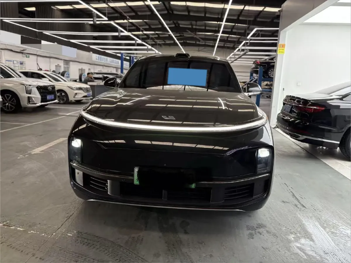 2022 Li L9 Range Extended 154HP REEV 42.6KWH,autocango,china used car exporter,china ev exporter,chinese used car exporter,chinese used ev exporter