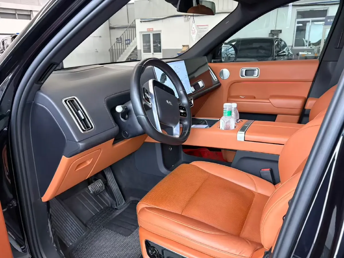 2022 Li L9 Range Extended 154HP REEV 42.6KWH,autocango,china used car exporter,china ev exporter,chinese used car exporter,chinese used ev exporter