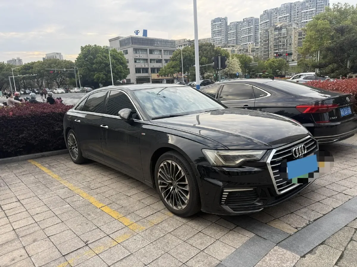 2020 Audi A6L 2.0T 252HP L4 7DCT PHEV 14.1KWH,autocango,china used car exporter,china ev exporter,chinese used car exporter,chinese used ev exporter