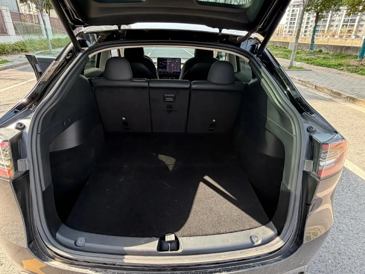 2022 Tesla Model Y BEV 60KWH,autocango,china used car exporter,china ev exporter,chinese used car exporter,chinese used ev exporter