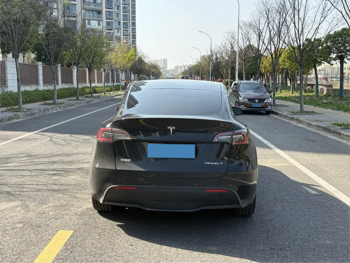 2022 Tesla Model Y BEV 60KWH,autocango,china used car exporter,china ev exporter,chinese used car exporter,chinese used ev exporter