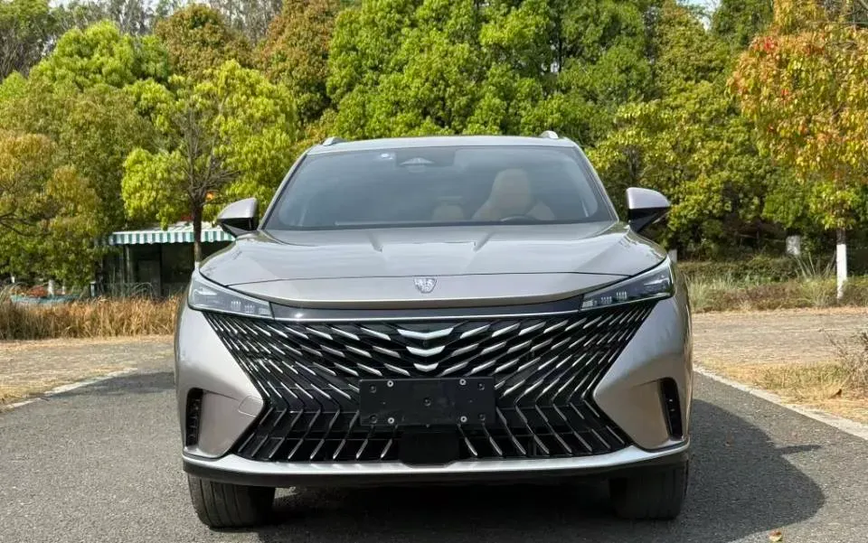 2023 Roewe RX5 1.5T 188HP L4 7DCT,autocango,china used car exporter,china ev exporter,chinese used car exporter,chinese used ev exporter