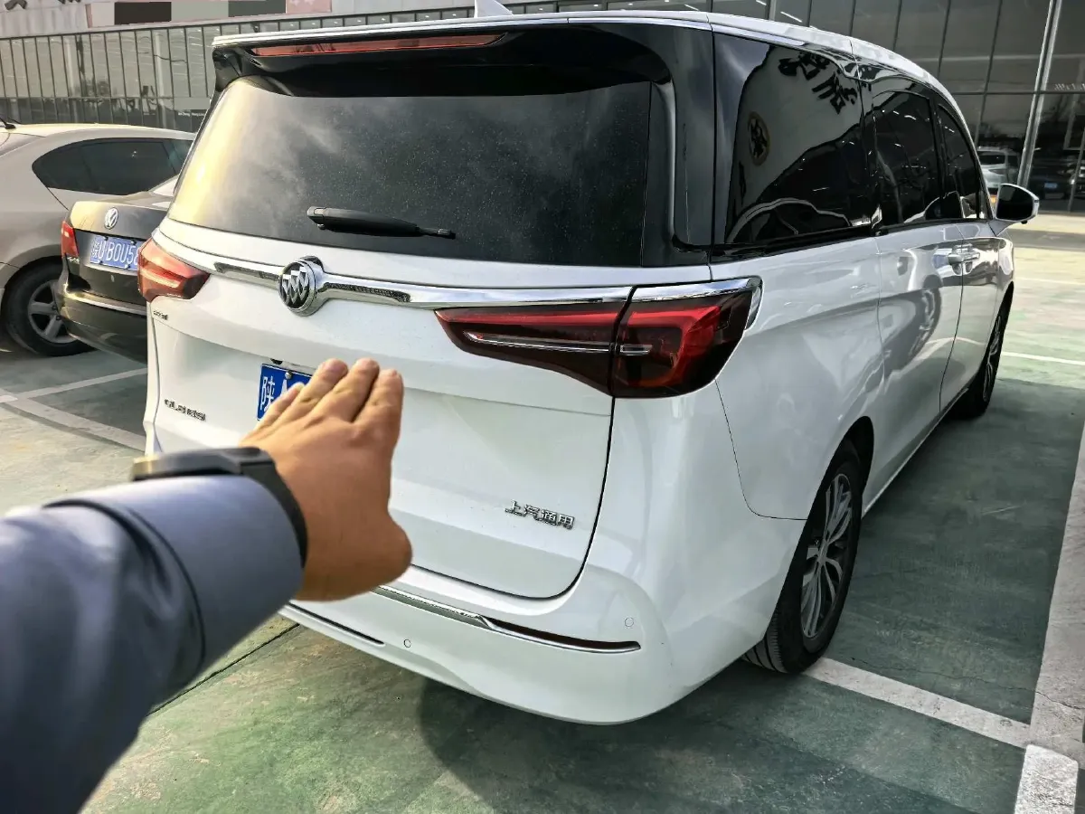 2021 Buick GL8 2.0T 237HP L4 9AT,autocango,china used car exporter,china ev exporter,chinese used car exporter,chinese used ev exporter