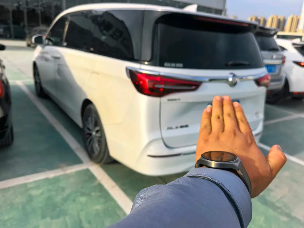 2021 Buick GL8 2.0T 237HP L4 9AT,autocango,china used car exporter,china ev exporter,chinese used car exporter,chinese used ev exporter