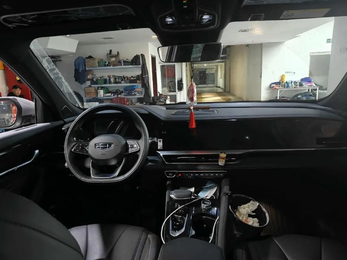 2024 Geely Monjaro 2.0T 218HP L4 7DCT,autocango,china used car exporter,china ev exporter,chinese used car exporter,chinese used ev exporter