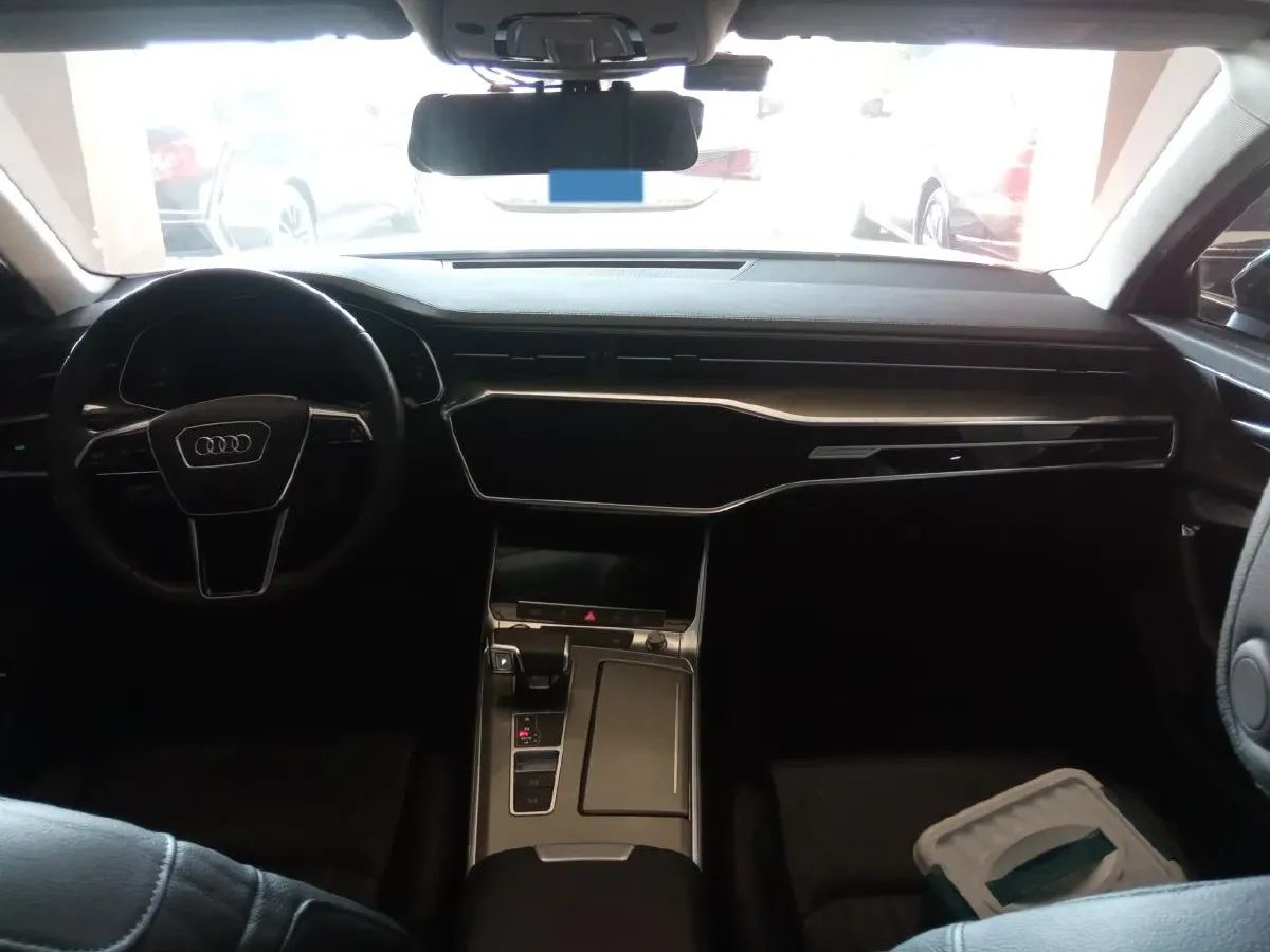 2020 Audi A6L 2.0T 224HP L4 7DCT,autocango,china used car exporter,china ev exporter,chinese used car exporter,chinese used ev exporter