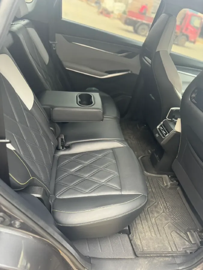 2023 ChangAn CS75 Plus 1.5T 188HP L4 8AT,autocango,china used car exporter,china ev exporter,chinese used car exporter,chinese used ev exporter