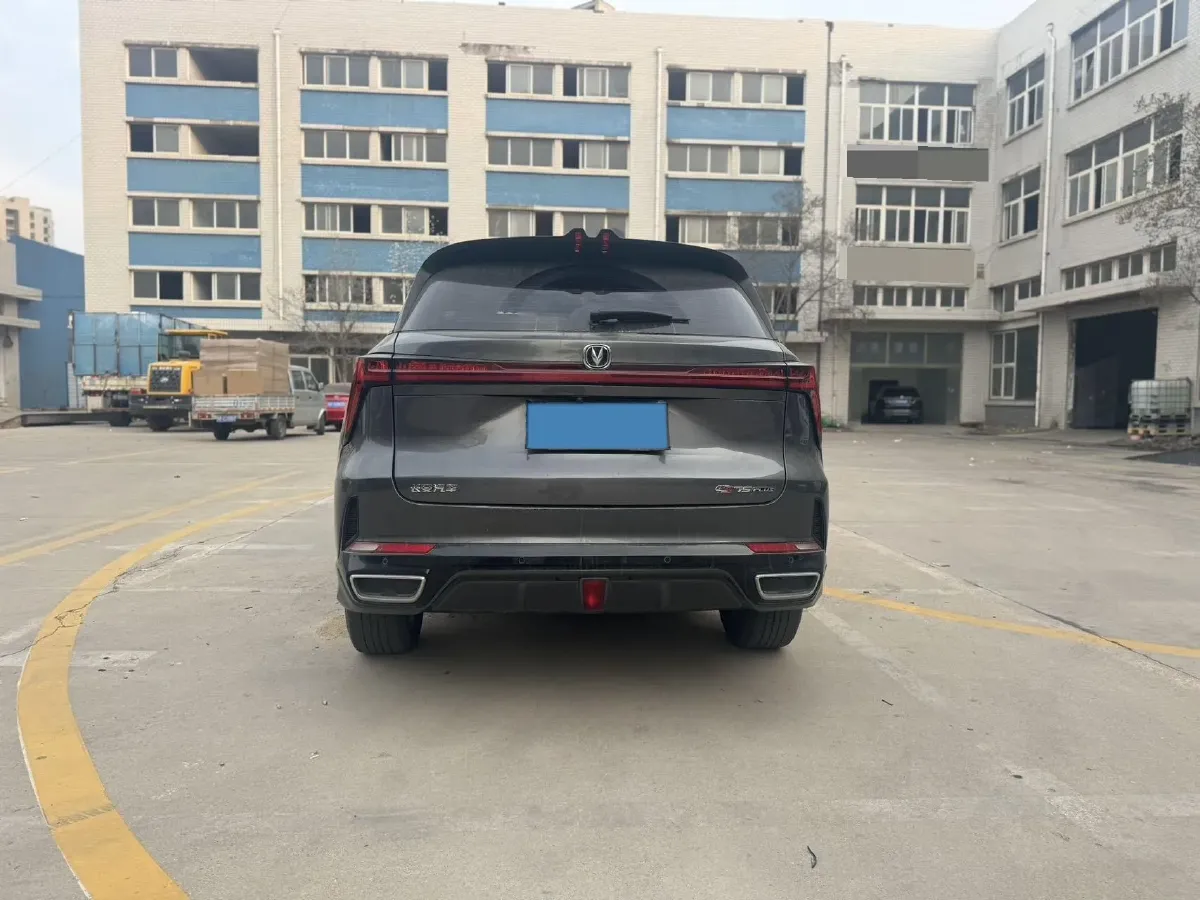 2023 ChangAn CS75 Plus 1.5T 188HP L4 8AT,autocango,china used car exporter,china ev exporter,chinese used car exporter,chinese used ev exporter