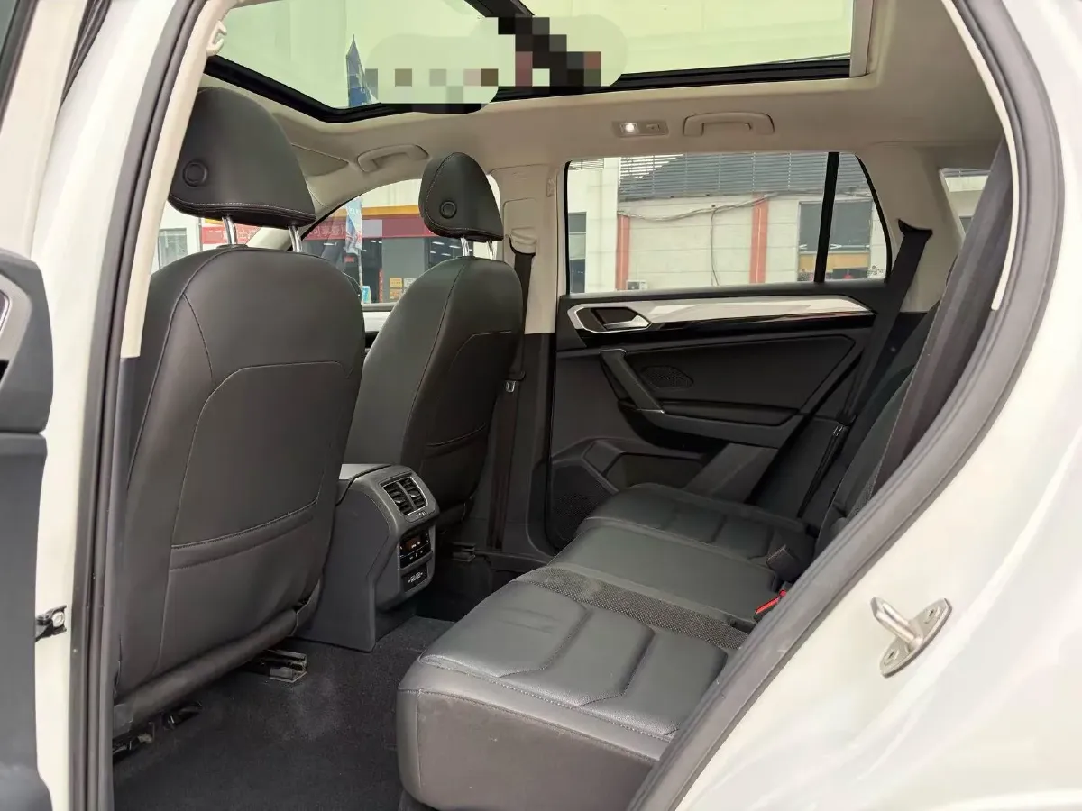 2020 Volkswagen Tayron 2.0T 186HP L4 7DCT,autocango,china used car exporter,china ev exporter,chinese used car exporter,chinese used ev exporter