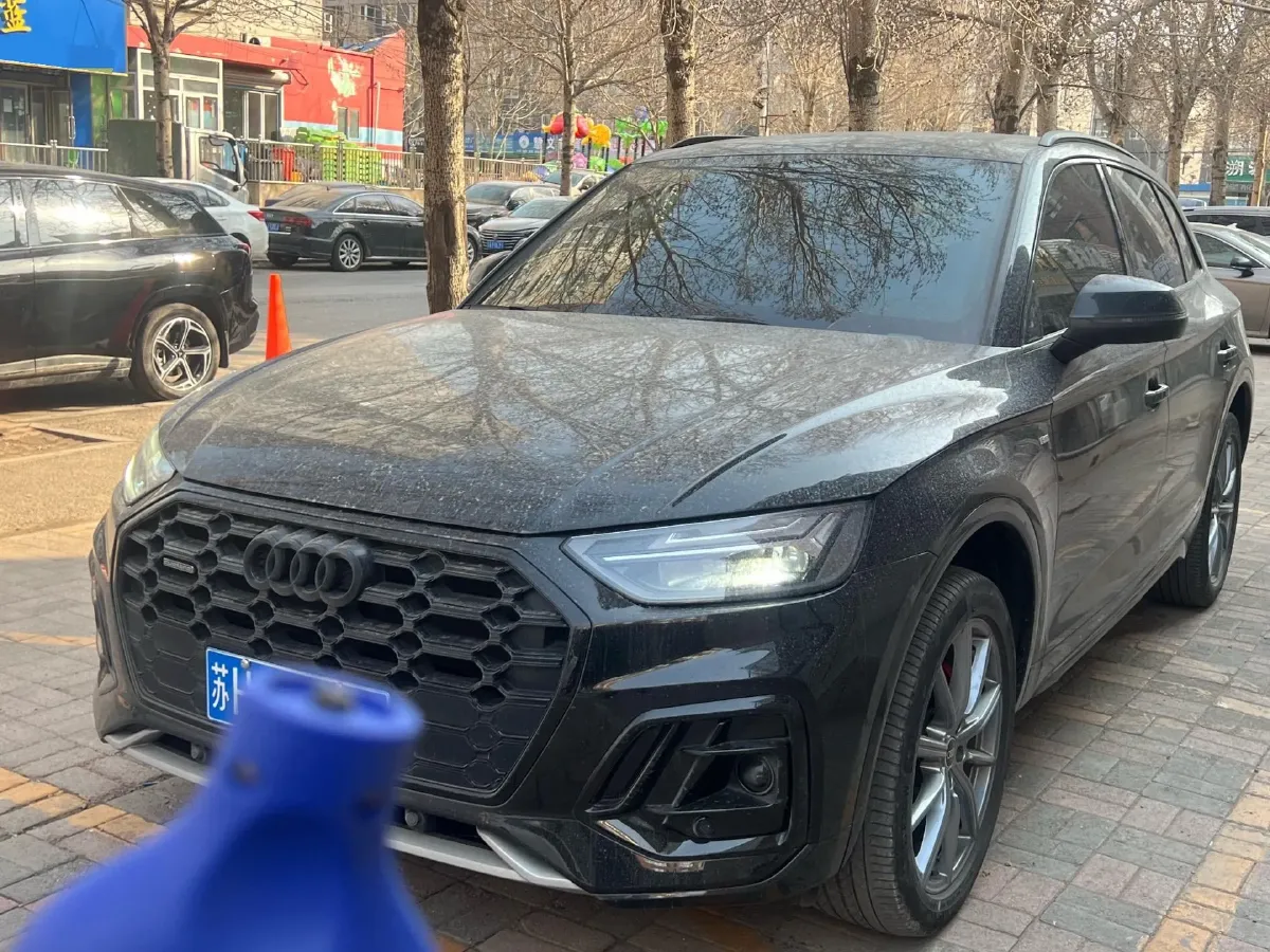 2022 Audi Q5L 2.0T 190HP L4 7DCT,autocango,china used car exporter,china ev exporter,chinese used car exporter,chinese used ev exporter