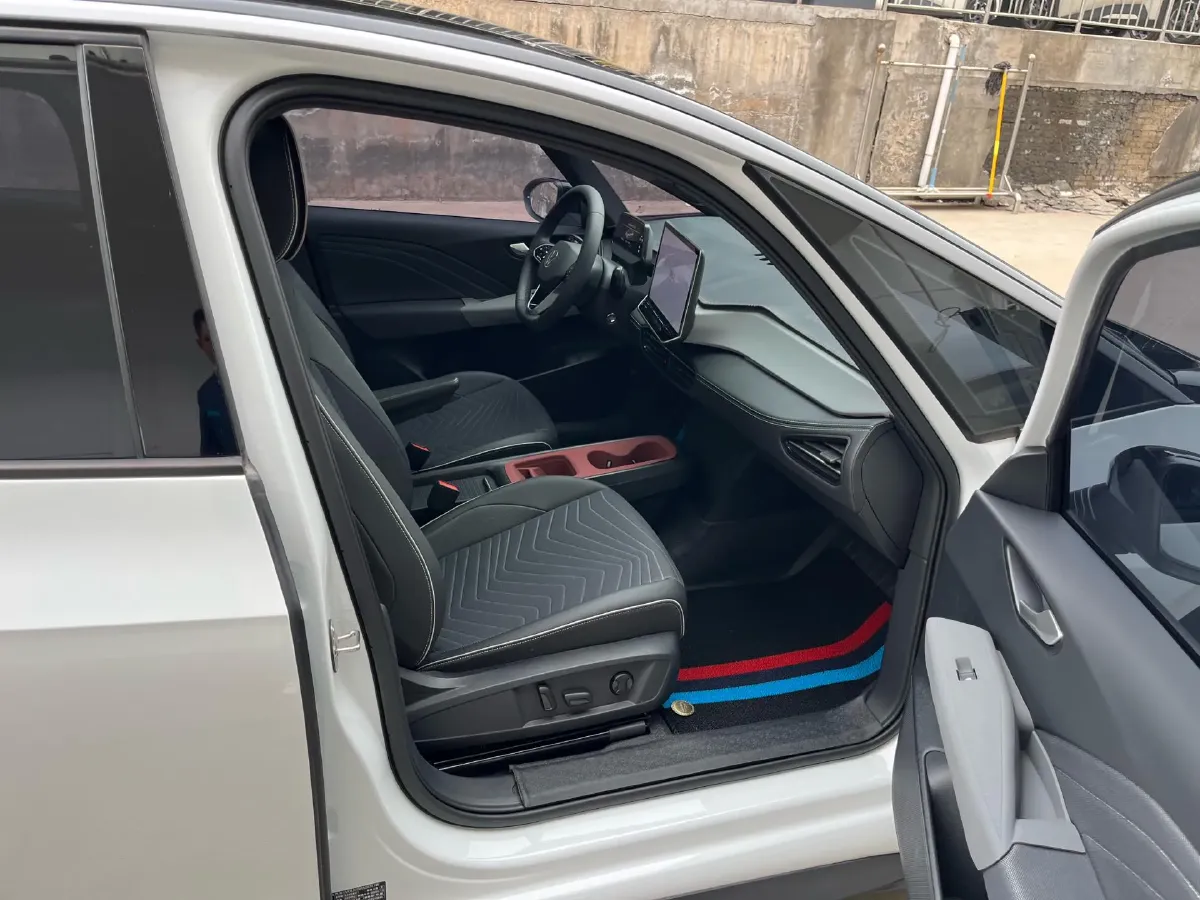 2025 Volkswagen ID.3 BEV 52.8KWH,autocango,china used car exporter,china ev exporter,chinese used car exporter,chinese used ev exporter