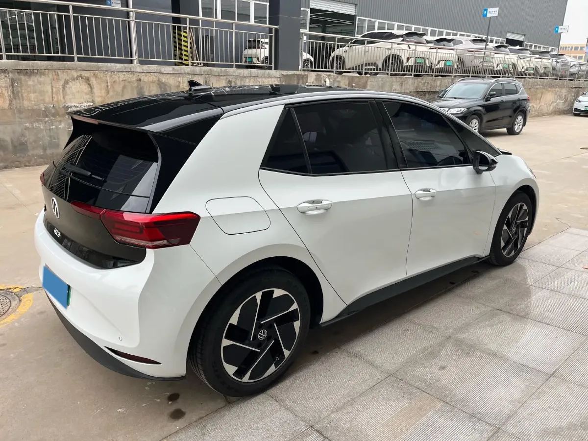 2025 Volkswagen ID.3 BEV 52.8KWH,autocango,china used car exporter,china ev exporter,chinese used car exporter,chinese used ev exporter