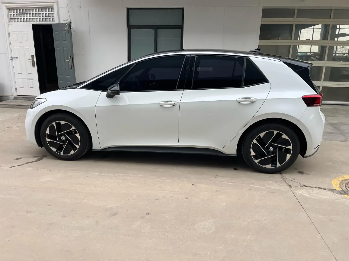 2025 Volkswagen ID.3 BEV 52.8KWH,autocango,china used car exporter,china ev exporter,chinese used car exporter,chinese used ev exporter