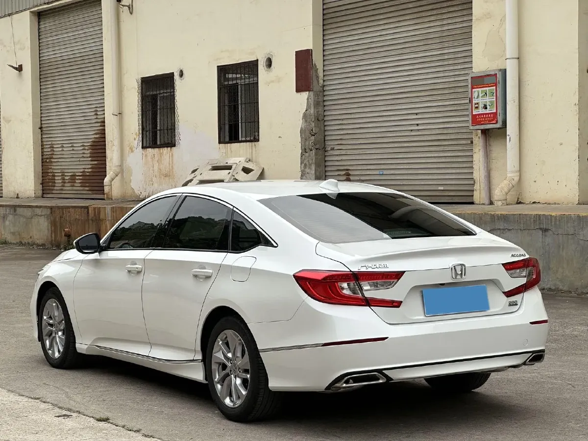 2018 Honda Accord 1.5T 194HP L4 CVT,autocango,china used car exporter,china ev exporter,chinese used car exporter,chinese used ev exporter