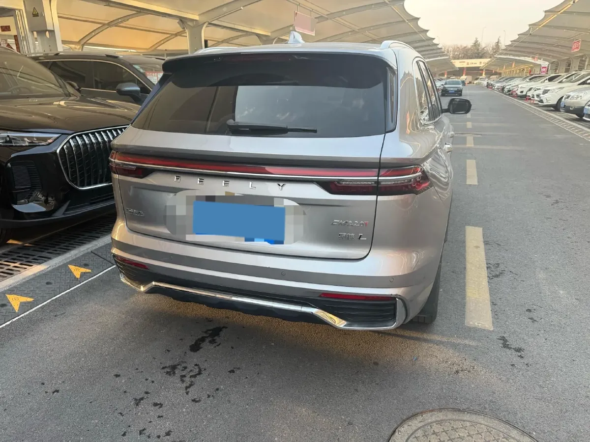 2021 Geely Monjaro 2.0T 218HP L4 7DCT,autocango,china used car exporter,china ev exporter,chinese used car exporter,chinese used ev exporter
