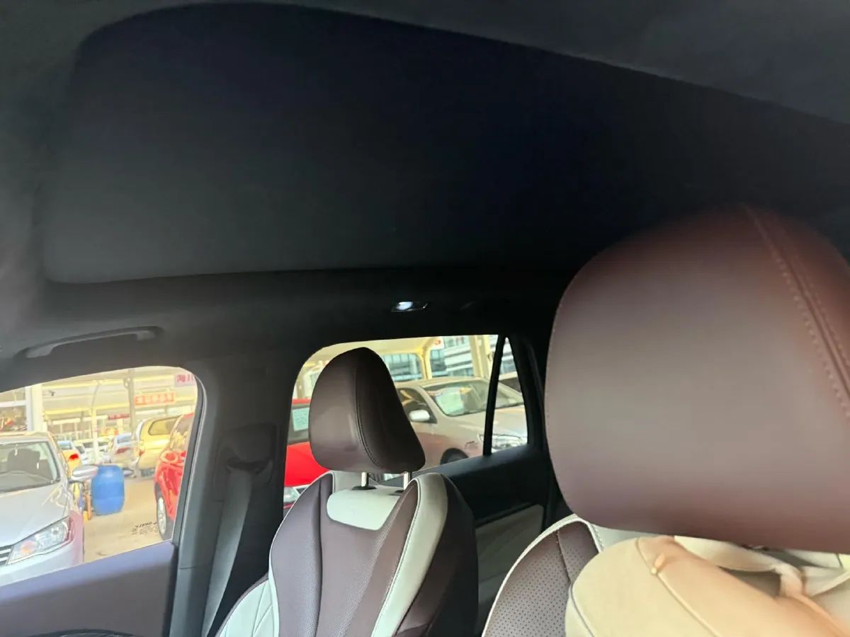 2021 Geely Monjaro 2.0T 218HP L4 7DCT,autocango,china used car exporter,china ev exporter,chinese used car exporter,chinese used ev exporter