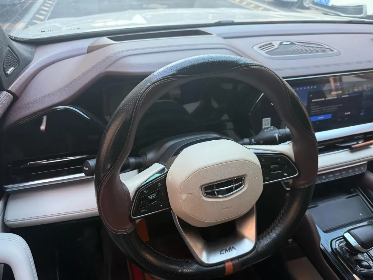 2021 Geely Monjaro 2.0T 218HP L4 7DCT,autocango,china used car exporter,china ev exporter,chinese used car exporter,chinese used ev exporter