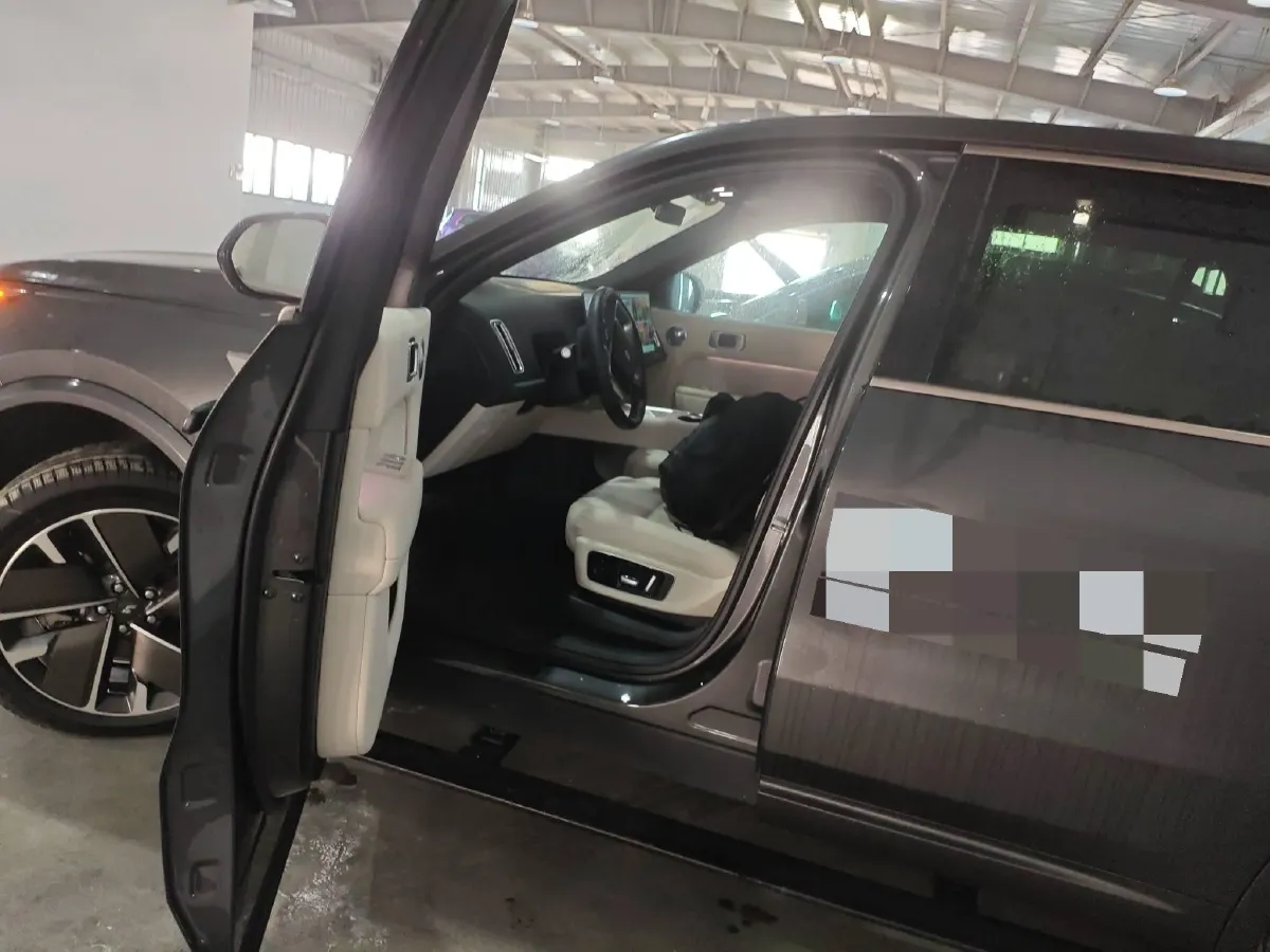 2025 Li L9 Range Extended 154HP REEV,autocango,china used car exporter,china ev exporter,chinese used car exporter,chinese used ev exporter