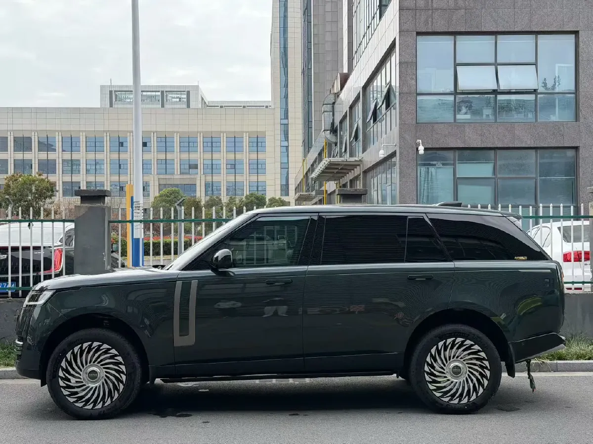 2024 Land Rover Range Rover 3.0T 400HP L6 8AT,autocango,china used car exporter,china ev exporter,chinese used car exporter,chinese used ev exporter