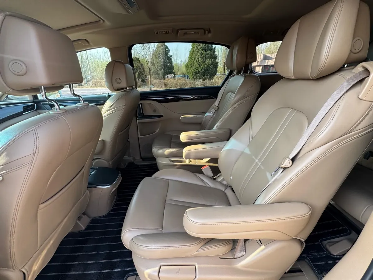 2018 Buick GL8 2.0T 260HP L4 6AT,autocango,china used car exporter,china ev exporter,chinese used car exporter,chinese used ev exporter