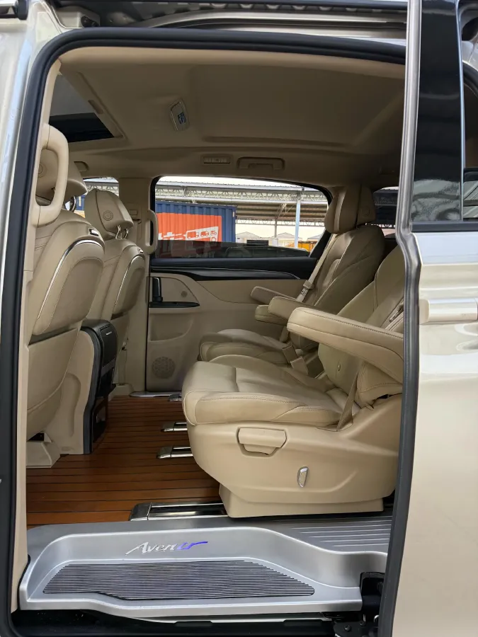 2022 Buick GL8 2.0T 237HP L4 9AT,autocango,china used car exporter,china ev exporter,chinese used car exporter,chinese used ev exporter