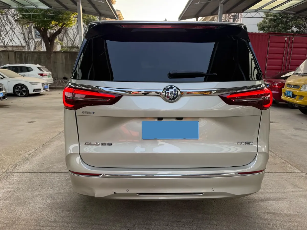2022 Buick GL8 2.0T 237HP L4 9AT,autocango,china used car exporter,china ev exporter,chinese used car exporter,chinese used ev exporter