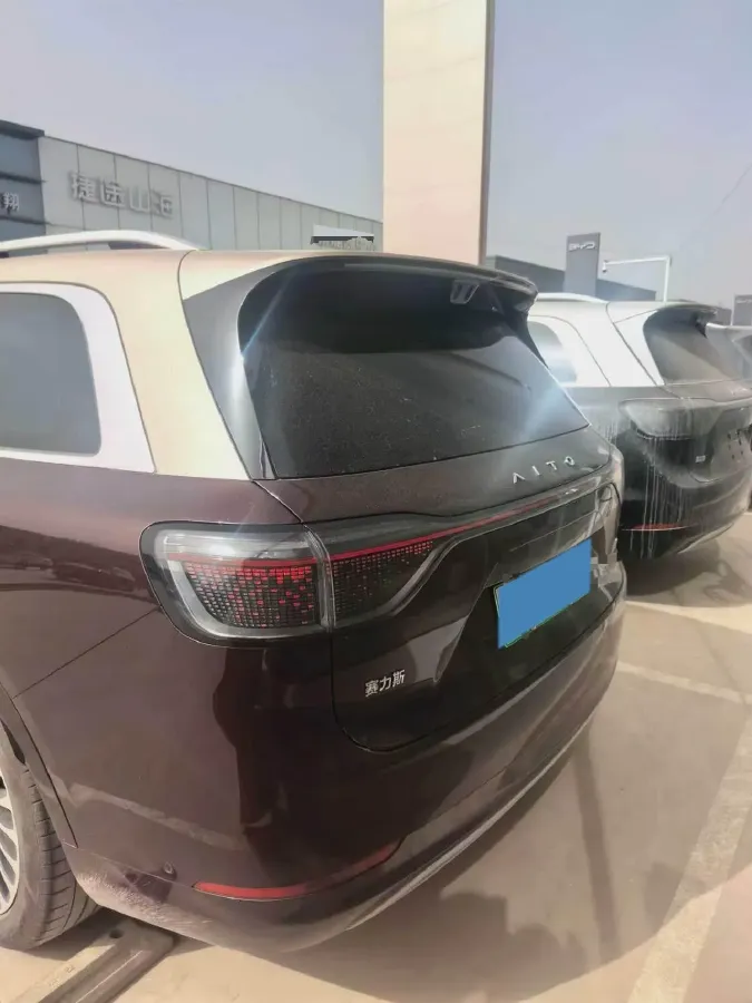 2025 AITO AITO M9 REEV 160HP REEV 52KWH,autocango,china used car exporter,china ev exporter,chinese used car exporter,chinese used ev exporter