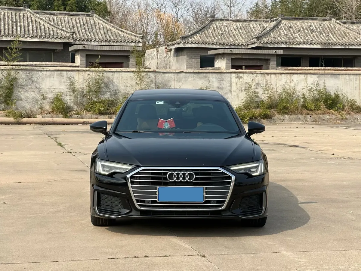 2021 Audi A6L 2.0T 190HP L4 7DCT,autocango,china used car exporter,china ev exporter,chinese used car exporter,chinese used ev exporter